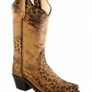 Leather boots size 7  Leopard